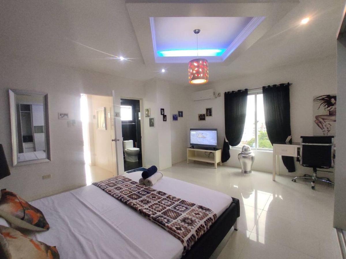 2Br Condo At Kandi Tower 2 Angeles Exteriör bild